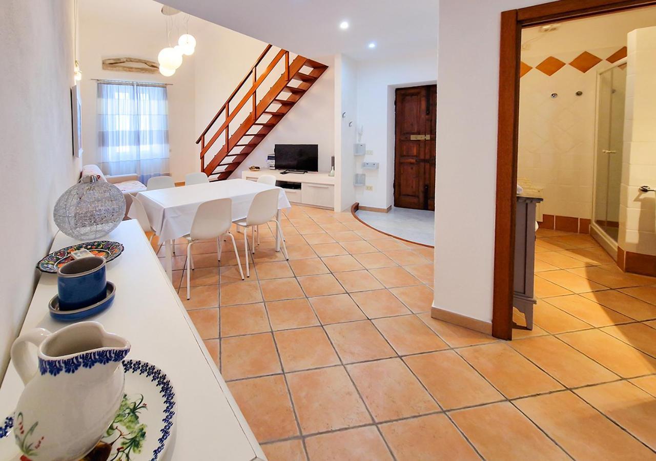 Murphy Holiday Home - Residenza Baro La Maddalena  Zewnętrze zdjęcie